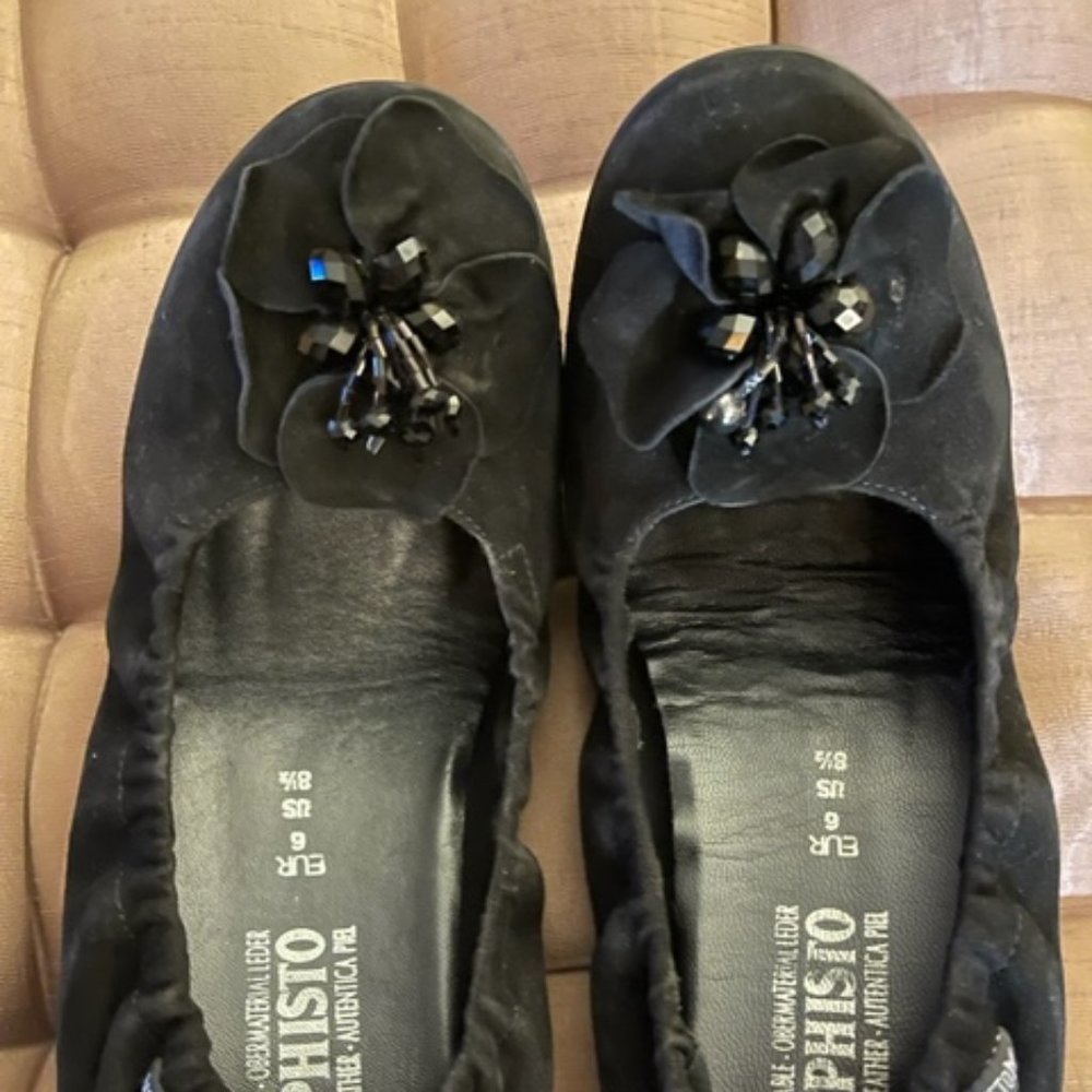 Mephisto black suede beaded flower flat, size 8.5